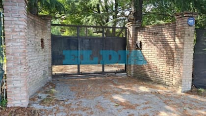 El frente de la casa de Moura.