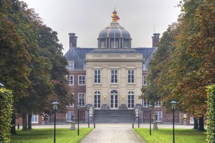 El frente de la residencia de los reyes de Holanda