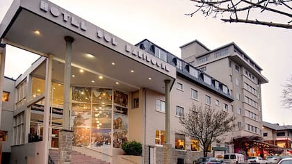 El frente del Hotel Sol