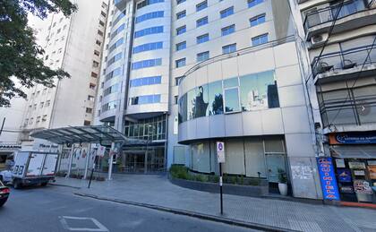 El frente del Hotel Plaza Real, ubicado en el centro de Rosario