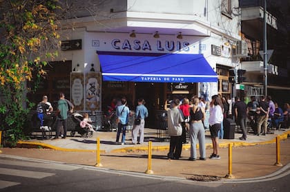 El frente del lugar, con clara impronta española