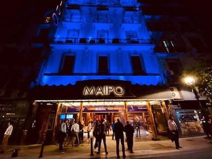 El frente del Teatro Maipo hoy