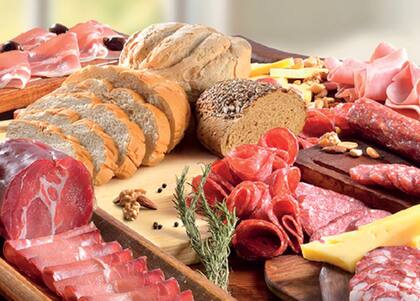 El frigorífico tiene su base de operaciones en Rafaela; tiene diversas áreas de negocio