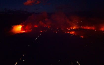 El fuego en las afueras de El Bolsón