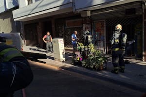 Se incendió un edificio de departamentos en pleno centro porteño y hay 12 evacuados
