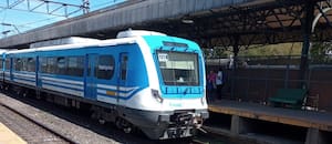 Cómo funcionarán los trenes, bancos y comercios este viernes 15 de agosto