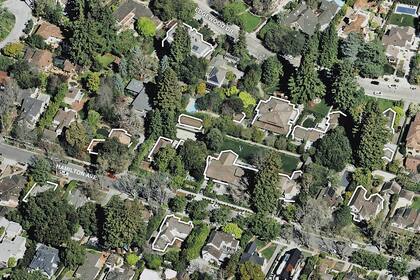 El fundador de Meta compró al menos 11 viviendas en el barrio