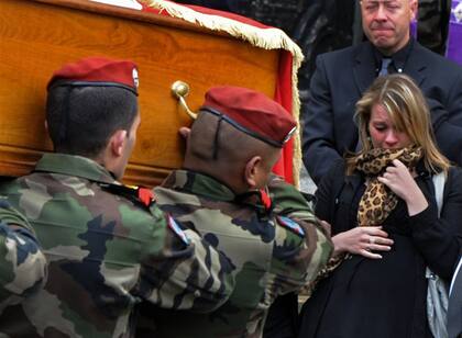 El funeral de uno de los militares que mató el joven Merah