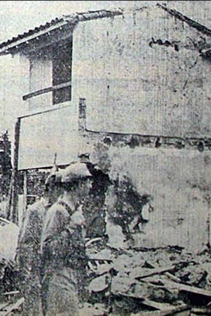 El fuselaje del Gloster Meteor y sus dos turbinas produjeron destrozos en un barrio del sur de Castelar