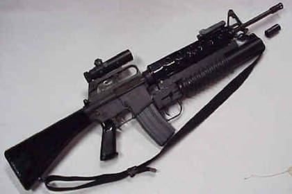 El fusil AR15, el modelo utilizado para dispararle a Donald Trump
