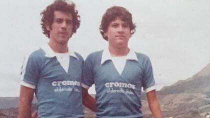 El fútbol hizo parte de la vida de Nelson Ocampo (der.) desde muy temprano