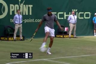 Fútbol-tenis, pero "oficial": el insólito y divertido momento de Tsonga-Paire