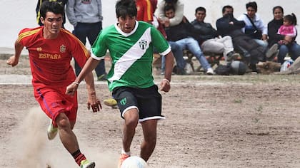 El fútbol, una atracción infaltable en Bandera Bajada
