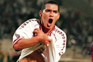 Fue campeón con Lanús y ahora lo citaron en la causa del departamento de Adorni