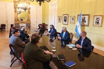 El gabinete económico junto al presidente Alberto Fernández, antes de la salida de Matías Kulfas y el ingreso de Daniel Scioli