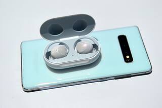 Galaxy Buds: así son los auriculares inalámbricos que acompañan al Galaxy S10
