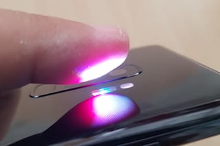 Así funciona el sensor de presión arterial del Galaxy S9