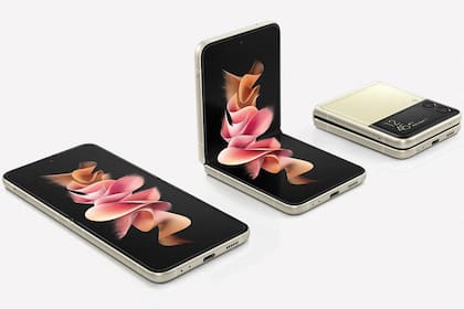 El Galaxy Z Flip3 es el nuevo smartphone plegable de Samsung