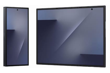 El Galaxy Z TriFold tiene dos pantallas: un panel externo de 6,5 pulgadas para usarlo cuando el teléfono está cerrado, y un panel interno plegable de 10 pulgadas cuando está abierto