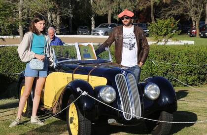 El ganador como Mejor Clásico fue este BMW 328 Roadster de 1938, de Manuel Eliçabe