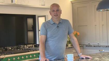 El ganador de Euromillones, Neil Trotter, habló sobre lo que hizo con su premio (Foto:BBC)