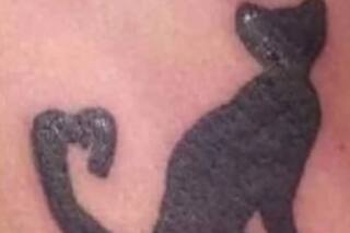 Se tatuó un gato negro, con el tiempo se arrepintió y se lo “arreglaron” de la peor manera