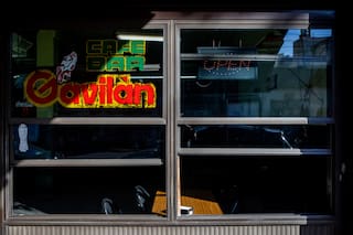 Trazan la ruta del café con leche para rescatar a los bares “poco notables”