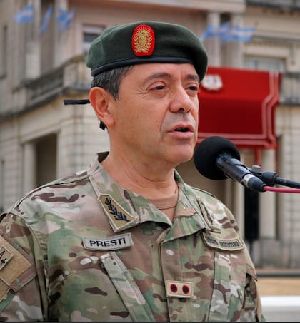 El general Carlos Alberto Presti, jefe del Ejército