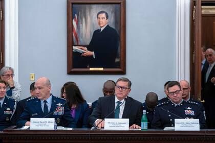 El general Chance Saltzman destacó que el X-37B fortalece la resiliencia y la preparación de la Fuerza Conjunta frente a futuros desafíos espaciales