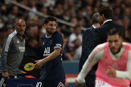 El gesto de Lionel Messi a Pochettino tras ser reemplazado. 