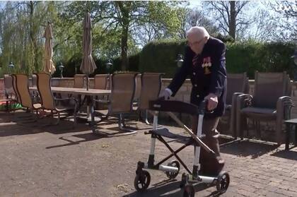 El gesto del capitán conmovió al los ingleses, que donaron hasta ahora 3,2 millones de libras para la lucha contra el coronavirus