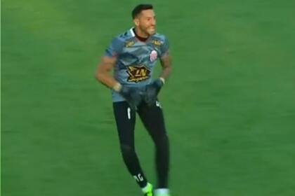 El gesto desubicado de Gagliardo, arquero de Barracas