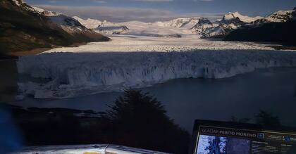 El glaciar Perito Moreno, en la noche clara, de la súperluna