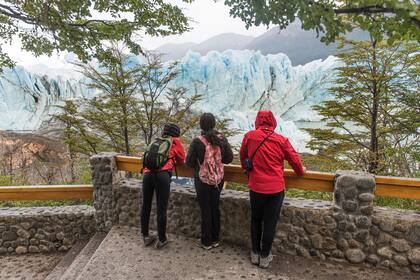 El glaciar Perito Moreno es un recurso natural importante como reserva de agua dulce y uno de los atractivos turísticos más importantes del país