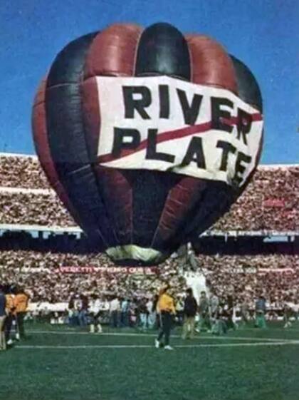 El globo aerostático de los festejos del Metro 75 que inspiró a la camiseta alternativa que River usará en la temporada 25/26