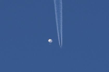 El globo chino durante su sobrevuelo por territorio norteamericano, a principios de año