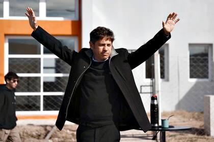 El gobernador Axel Kicillof desdobló las elecciones.