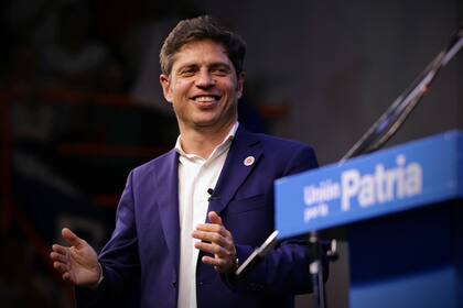 El gobernador Axel Kicillof en el acto Salud por la Patria en el Club Atenas de La Plata.