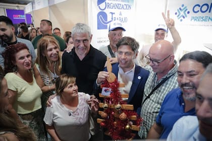 El gobernador Axel Kicillof junto al intendente de Avellaneda, Jorge Ferraresi