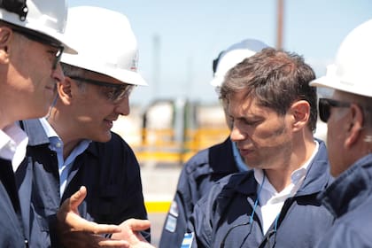 En lo que va del año, Kicillof ya visitó las refinerías de Axion y de Raízen, la licenciataria de Shell