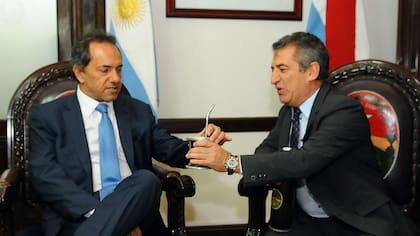 El gobernador bonaerense Daniel Scioli y el gobernador de Entre Ríos Sergio Urribarri