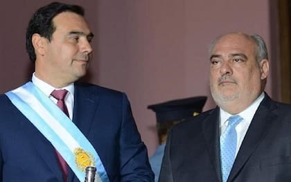 El gobernador correntino Gustavo Valdés junto al exmandatario provincial Ricardo Colombi
