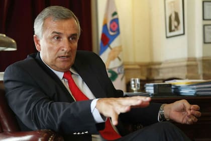 Morales espera la decisión de la Cancillería china para la compra de Sinopharm.