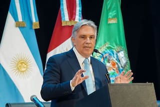 Llaryora apuntó a la oposición en la apertura del año legislativo en Córdoba