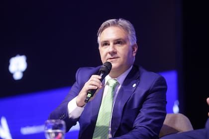 El gobernador de Córdoba, Martín Llaryora, recibió a la familia de Agostina Vega