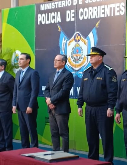 El gobernador de Corrientes, Gustavo Valdés, cambió en los últimos días al ministro de Seguridad y al jefe de la Policía de Corrientes por el caso Loan