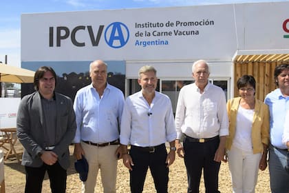 El Gobernador de Entre Ríos, Rogelio Frigerio, visitó Expoagro