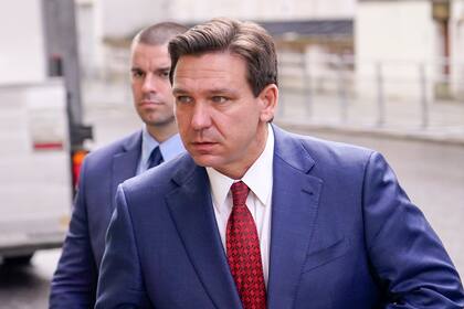 El gobernador de Florida, el republicano Ron DeSantis, tiene el apoyo de sus donantes locales (AP Foto/Alberto Pezzali, Archivo)