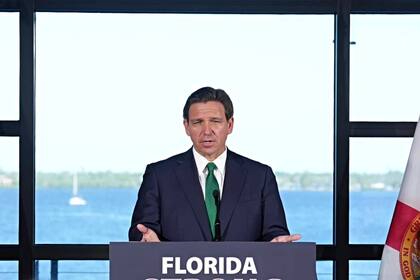El gobernador de Florida firmó, el pasado 22 de marzo, una ley que tiene como objetivo principal proteger a los consumidores de las altas tarifas de los remolcadores de autos