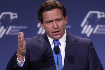 El gobernador de Florida, Ron DeSantis, declaró el estado de emergencia en 54 condados
